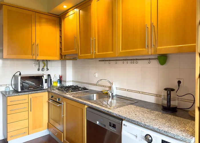 Double Bed Room In Old Town